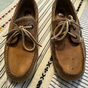 Sperry women’s Tan Leather Boat Shoes
